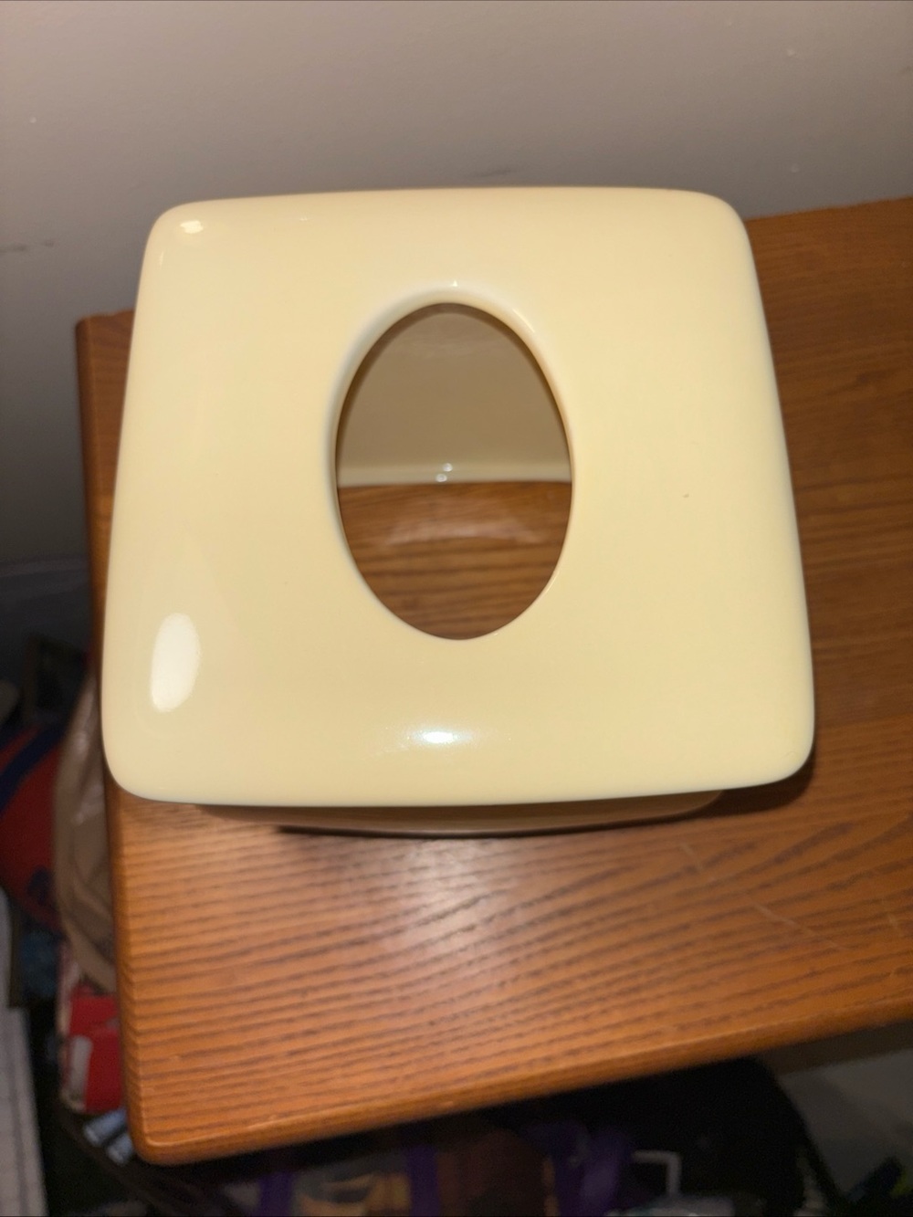 Wamsutta Cream Ceramic Tissue Cover with Oval Opening